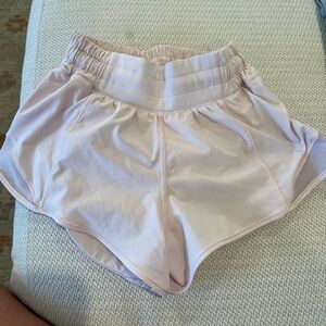 Lululemon hotty hot, low rise, 2.5 in, size 0